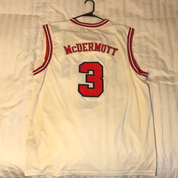 Authentic Adidas Chicago Bulls Jersey - Picture 2 of 6